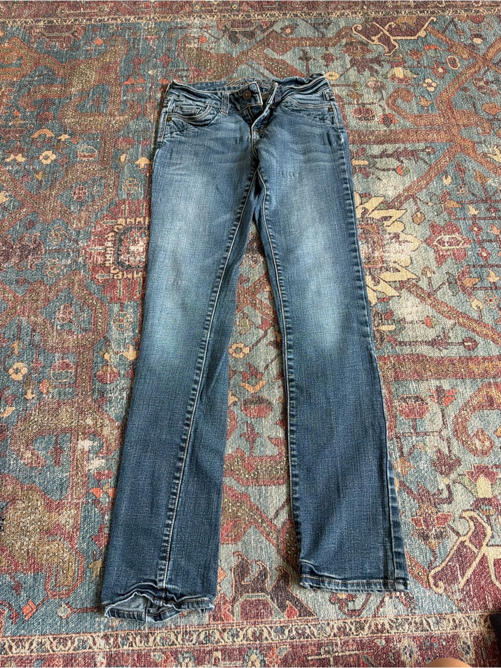 Delia’s Morgan Strait Jeans